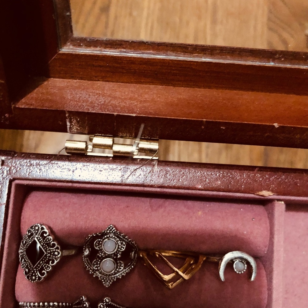 Jewelry Box - Picture 3 of 8